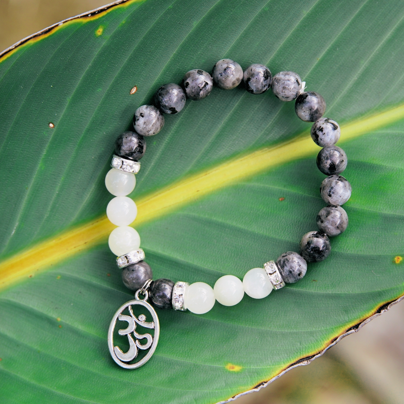 "Moon Energy" Bracelet - Moonstone & Black Labradorite