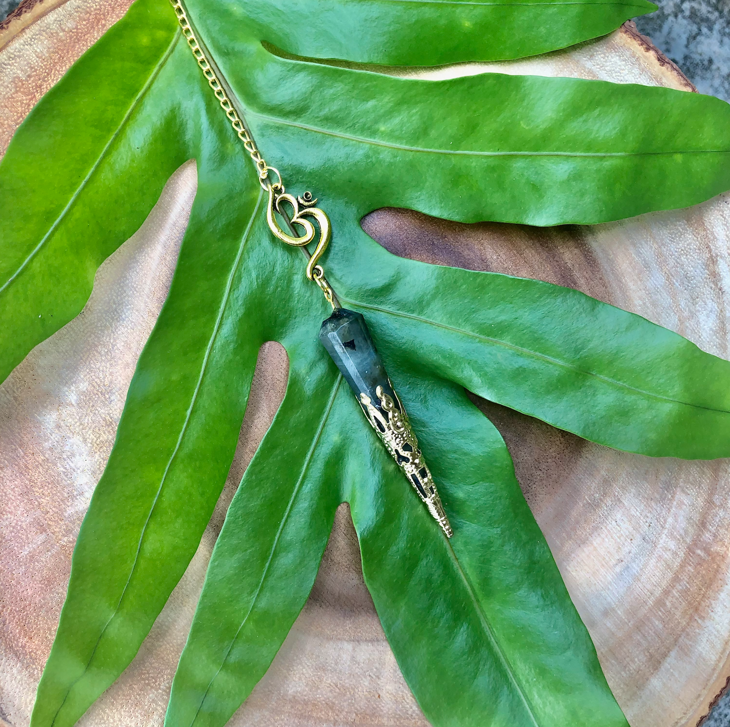 Labradorite Gold OM "Moon Energy" Pendulum | Divination Tool